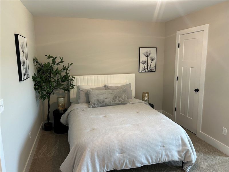 Furnished interior view inside a new home in Edwards Ridge, Central (Image 18).