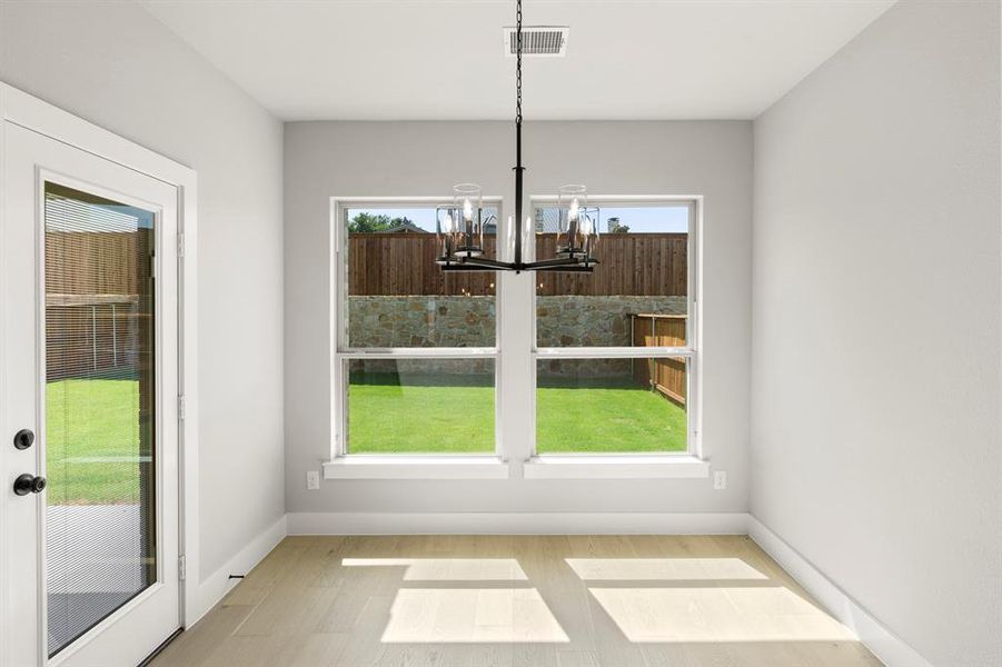 10. 1320 Eclipse - Nook