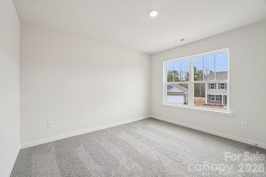 Spacious, unfurnished interior of a new home in Clark Creek Landing, Lincolnton (Image 12).