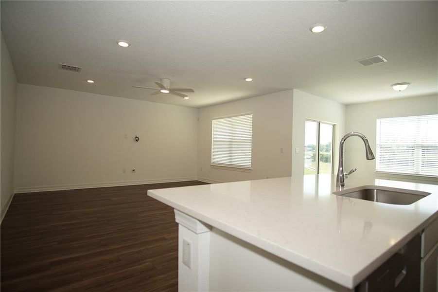 Furnished interior view inside a new home in Summers Cay, Thonotosassa (Image 14).