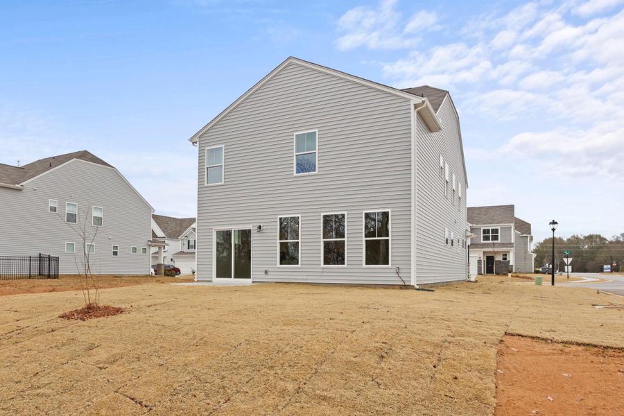 Exterior details and patio area of a home in Bellevue, Greenville (Image 22).