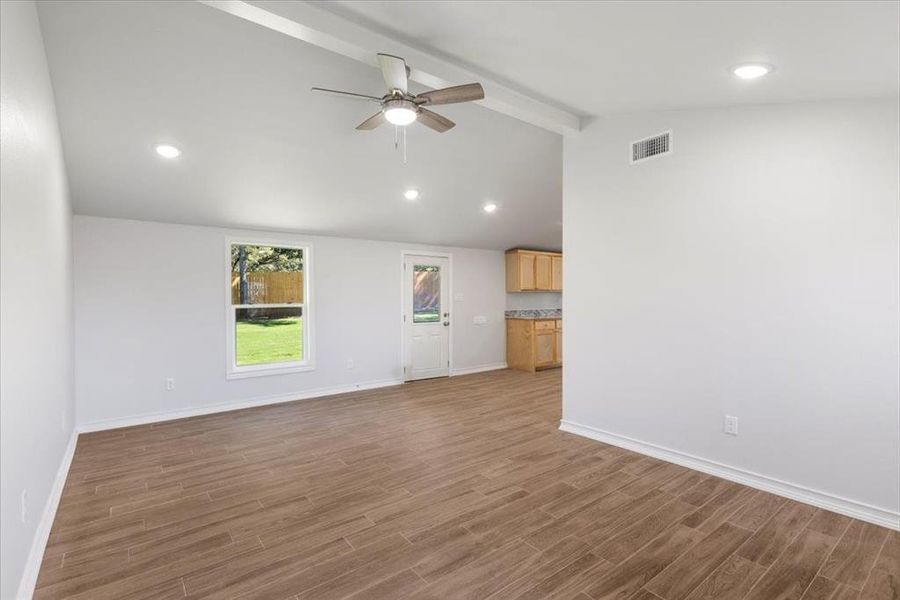 Spacious, unfurnished interior of a new home in , Lindale (Image 15). Spacious, unfurnished interior of a new home in , Lindale (Image 15).