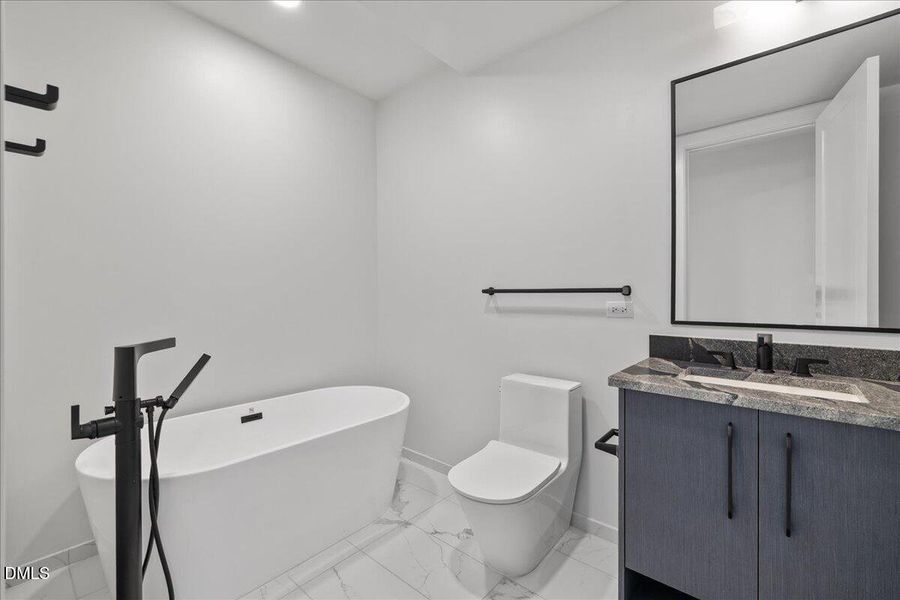 21-115 Morris St #2401