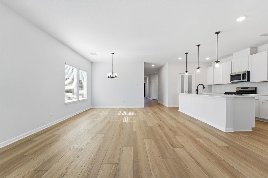 Spacious, unfurnished interior of a new home in Pebblebrook, Sherman (Image 22).
