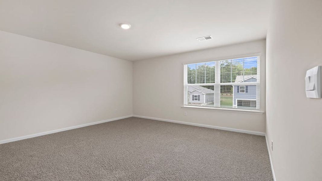 Spacious, unfurnished interior of a new home in Lakestone, Woodruff (Image 28).
