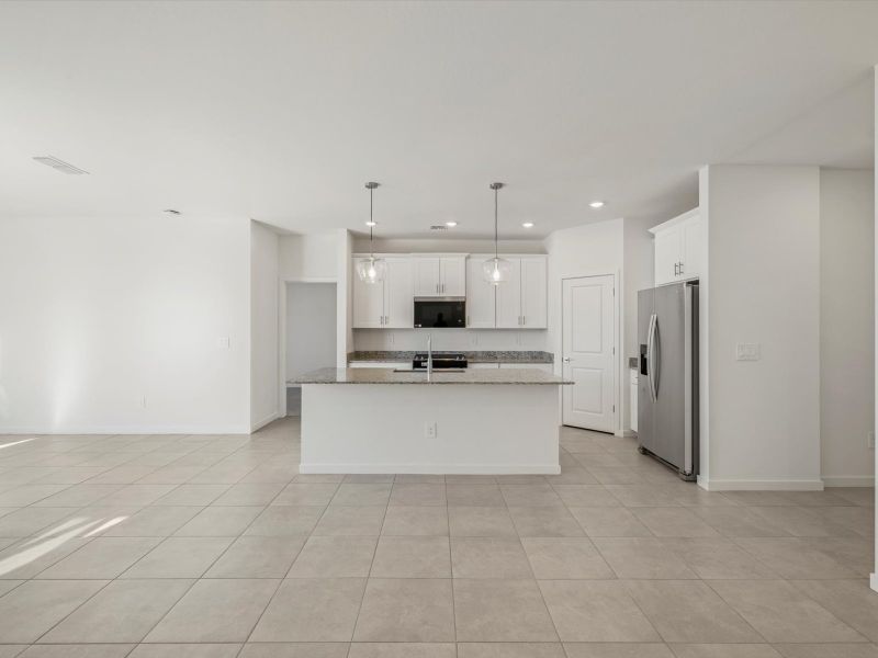 Spacious, unfurnished interior of a new home in Wildera, San Tan Valley (Image 14).