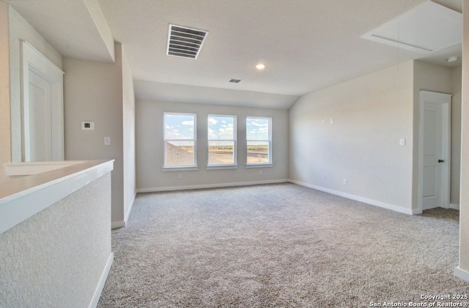 Spacious, unfurnished interior of a new home in Westridge - Landmark, San Antonio (Image 25). Spacious, unfurnished interior of a new home in Westridge - Landmark, San Antonio (Image 25).