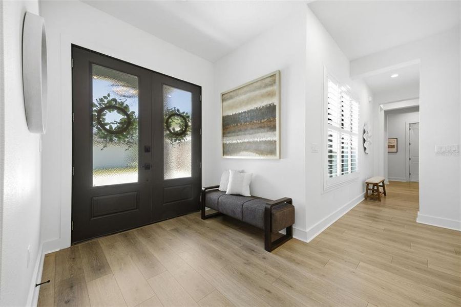 Furnished interior view inside a new home in , Tarpon Springs (Image 5).