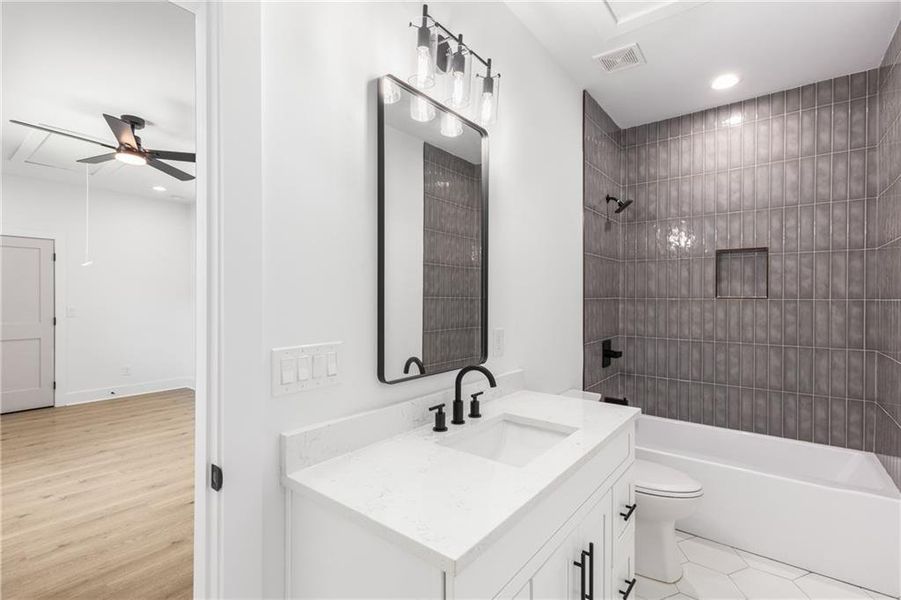 Furnished interior view inside a new home in , Atlanta (Image 25). Furnished interior view inside a new home in , Atlanta (Image 25).