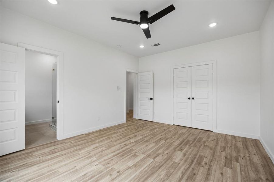 Spacious, unfurnished interior of a new home in , Mesquite (Image 25).