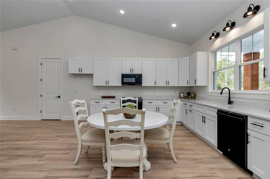 Furnished interior view inside a new home in , Dunnellon (Image 8).