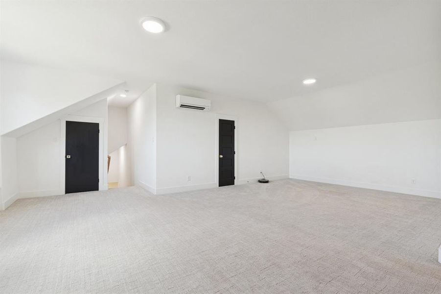 Spacious, unfurnished interior of a new home in , Weatherford (Image 20). Spacious, unfurnished interior of a new home in , Weatherford (Image 20).
