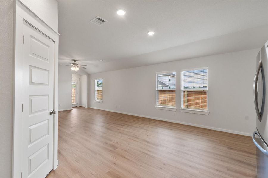 Image 4 of a home in Colony at Pinehurst.