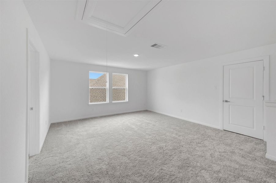 Spacious, unfurnished interior of a new home in Jordan Ranch - Terrace Collection, Fulshear (Image 19).