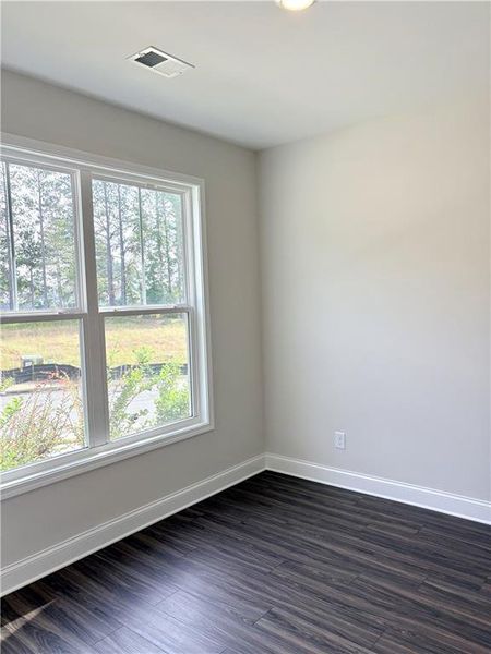 Spacious, unfurnished interior of a new home in Heritage Pointe at The Georgian, Villa Rica (Image 25).