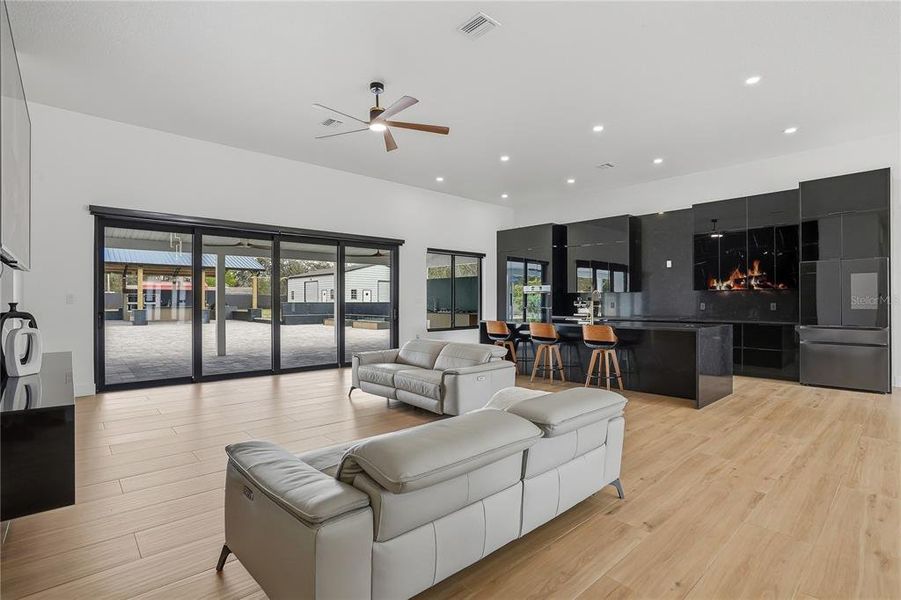 Furnished interior view inside a new home in , Spring Hill (Image 16).