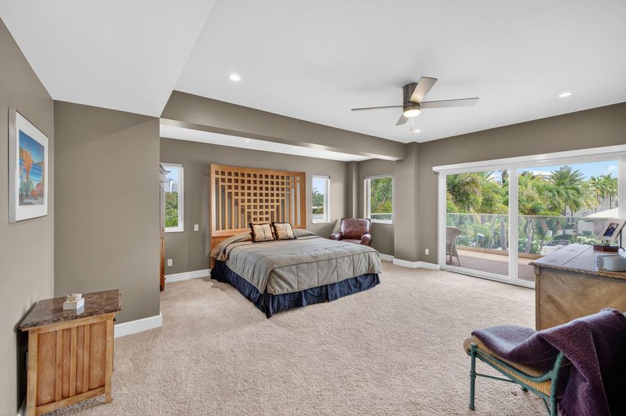 Furnished interior view inside a new home in , Fort Lauderdale (Image 4).