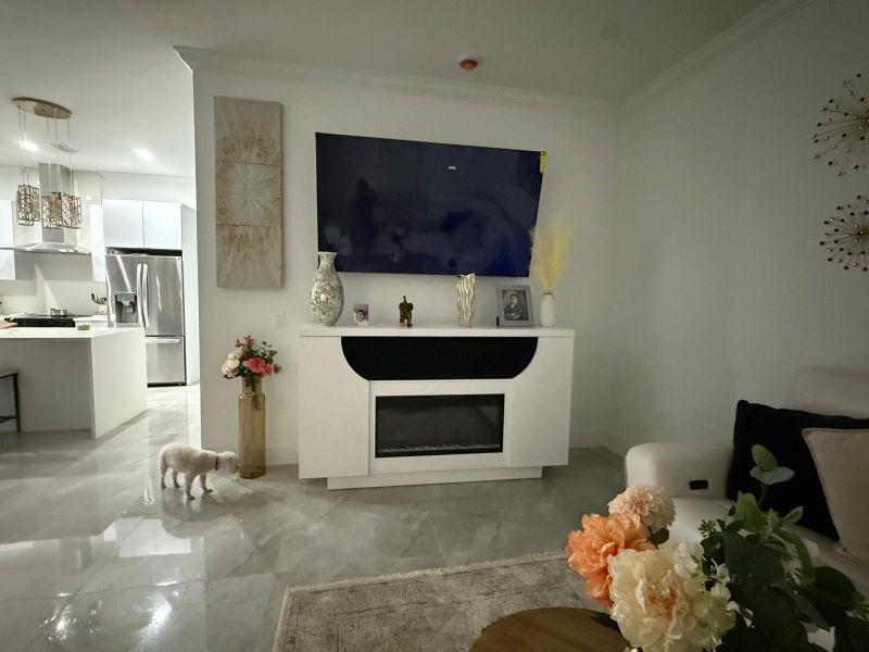 PHOTO3