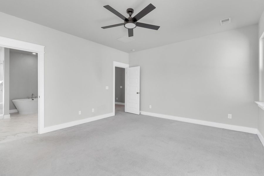 Spacious, unfurnished interior of a new home in Carnes Crossroads: Coastal Collection, Summerville (Image 17).