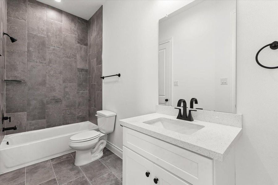 Furnished interior view inside a new home in , Houston (Image 13).