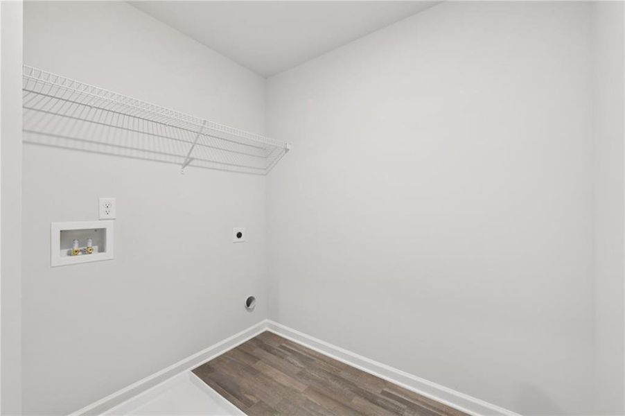 Spacious, unfurnished interior of a new home in Stephen's Landing, Loganville (Image 35).