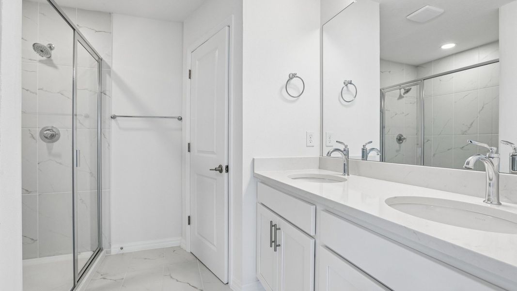 Furnished interior view inside a new home in Twin Oaks, Zephyrhills (Image 32).