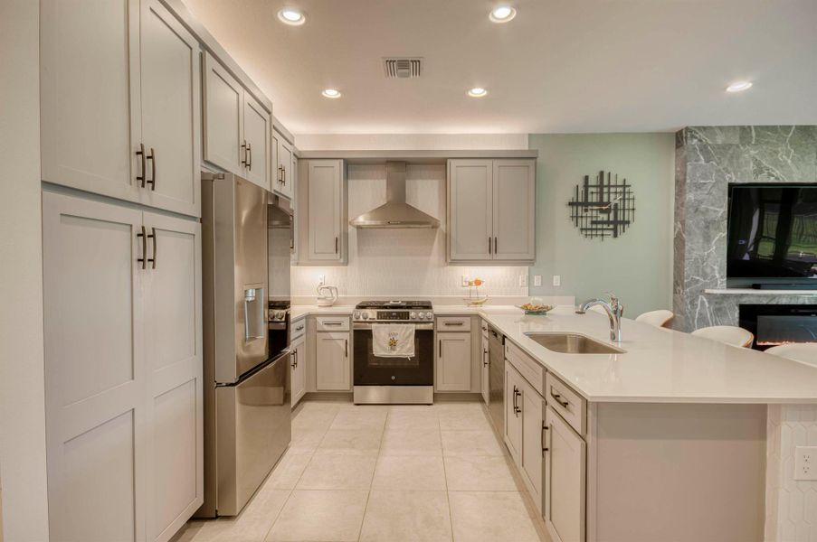 Furnished interior view inside a new home in , Port St. Lucie (Image 15).