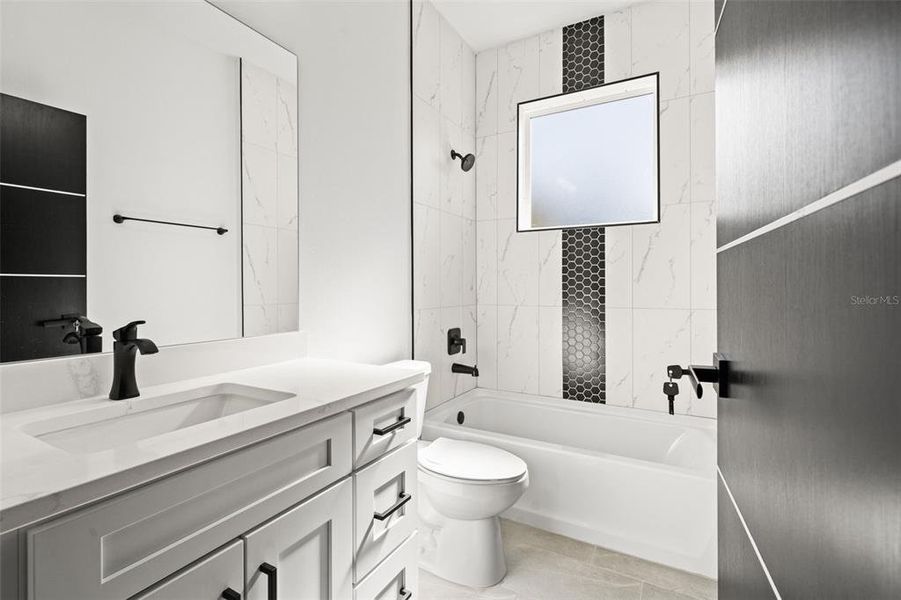 Furnished interior view inside a new home in , Dunnellon (Image 20).