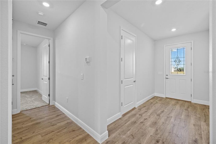 Spacious, unfurnished interior of a new home in , Hernando (Image 16).