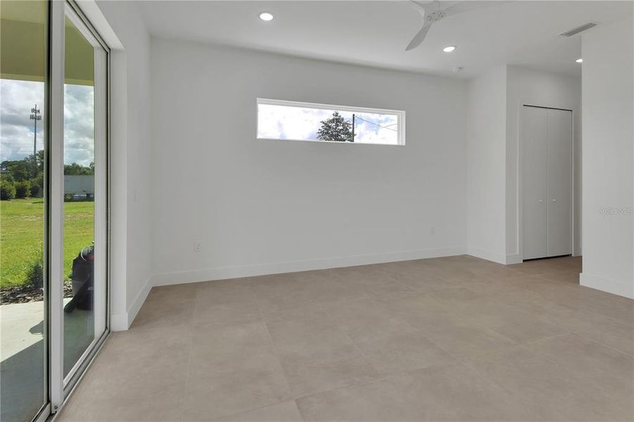Spacious, unfurnished interior of a new home in , Deland (Image 30).