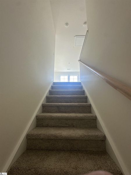 Spacious, unfurnished interior of a new home in Shiloh Trail, Wellford (Image 26).