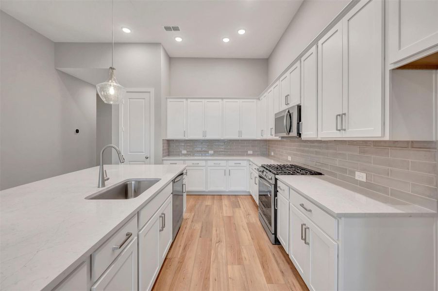 Furnished interior view inside a new home in Pomona - Reserve Collection, Manvel (Image 11). Furnished interior view inside a new home in Pomona - Reserve Collection, Manvel (Image 11).