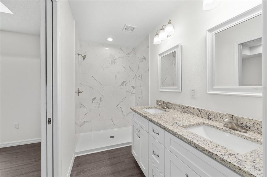 Furnished interior view inside a new home in , Dunnellon (Image 8).