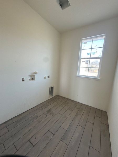 Spacious, unfurnished interior of a new home in Terra Escalante, Blue Ridge (Image 4).