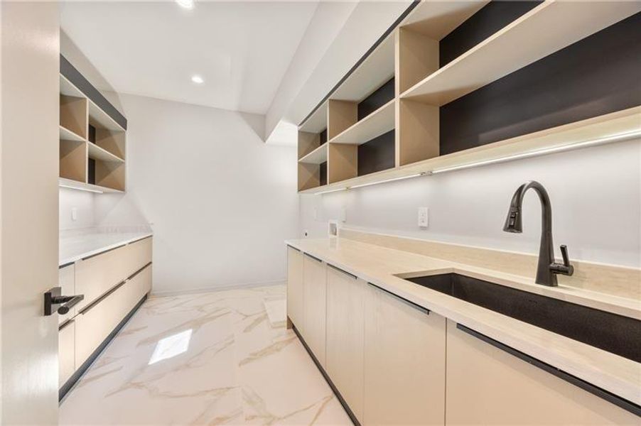 Furnished interior view inside a new home in , Atlanta (Image 52).