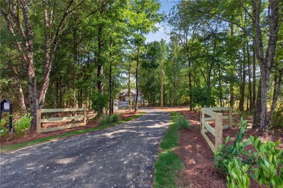 Natural landscape and outdoor views near  in Silver Creek (Image 40).