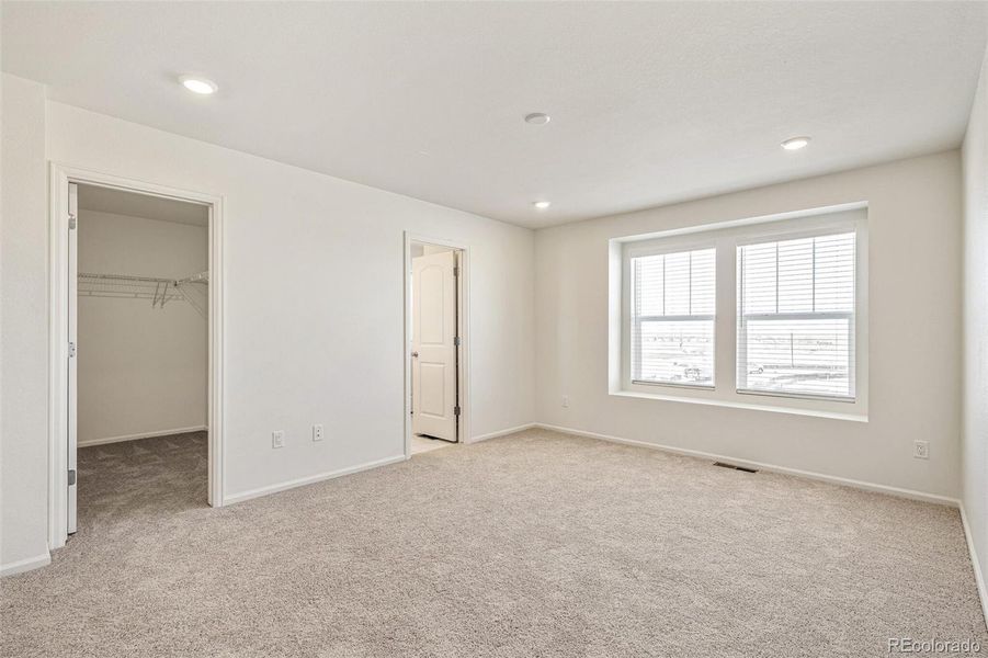 Spacious, unfurnished interior of a new home in Turnberry, Commerce City (Image 28). Spacious, unfurnished interior of a new home in Turnberry, Commerce City (Image 28).