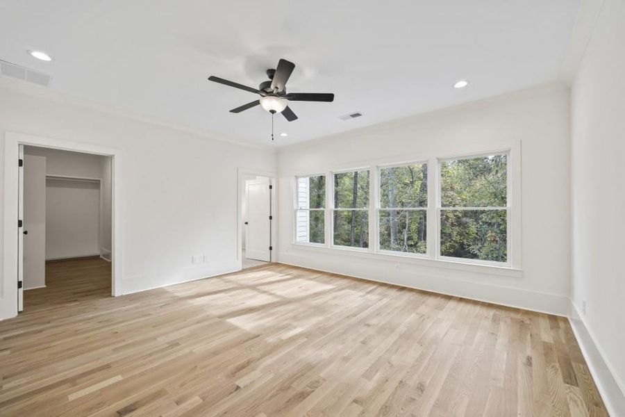 Spacious, unfurnished interior of a new home in , Madison (Image 16).