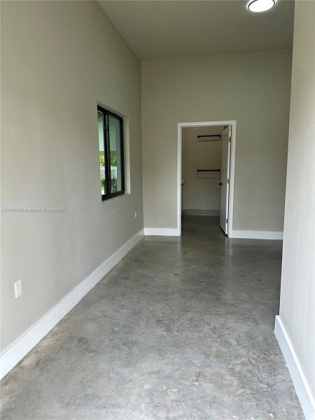Spacious, unfurnished interior of a new home in , Miami (Image 42).