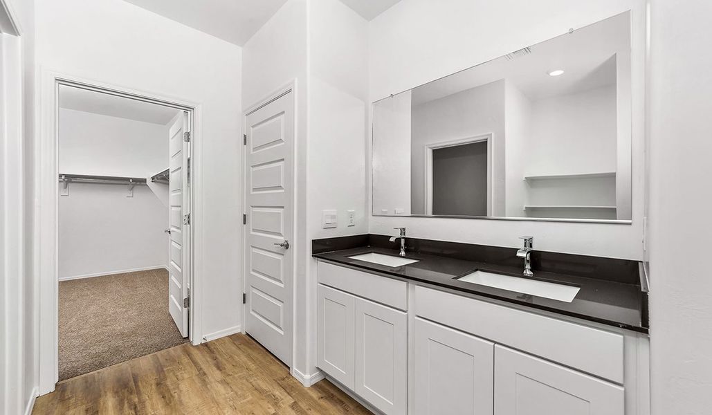 Representative furnished interior of a home built from the Dalea by D.R. Horton in Barnett Village, Marana (Image 10).