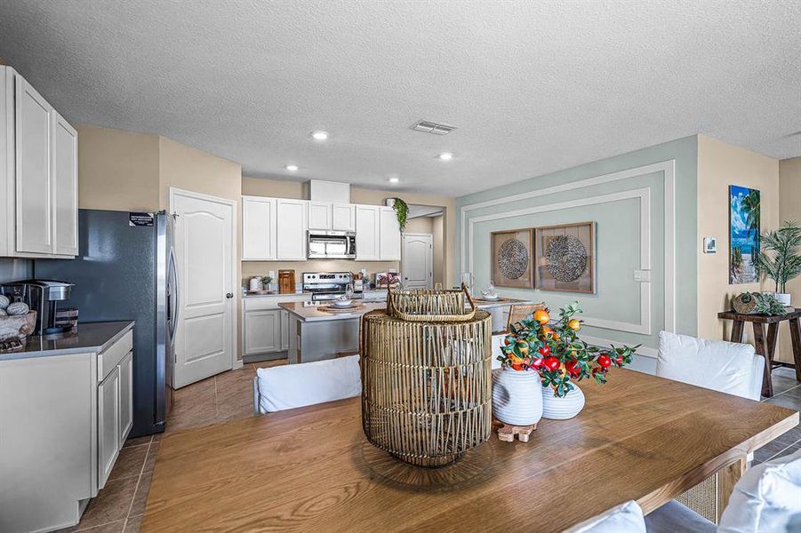 Furnished interior view inside a new home in , Lakeland (Image 14).