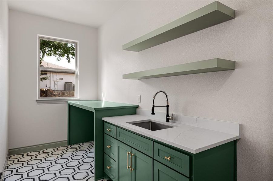 Close-up of interior finishes inside a home in , Granbury (Image 20).