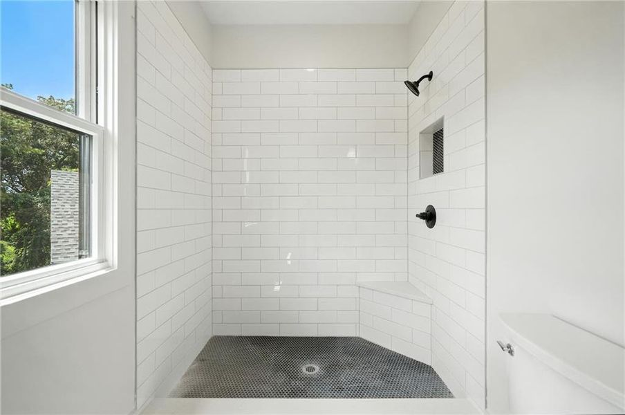 Image 86 of a home in .