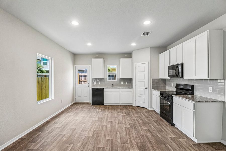 Furnished interior view inside a new home in Applewhite Meadows, San Antonio (Image 8).