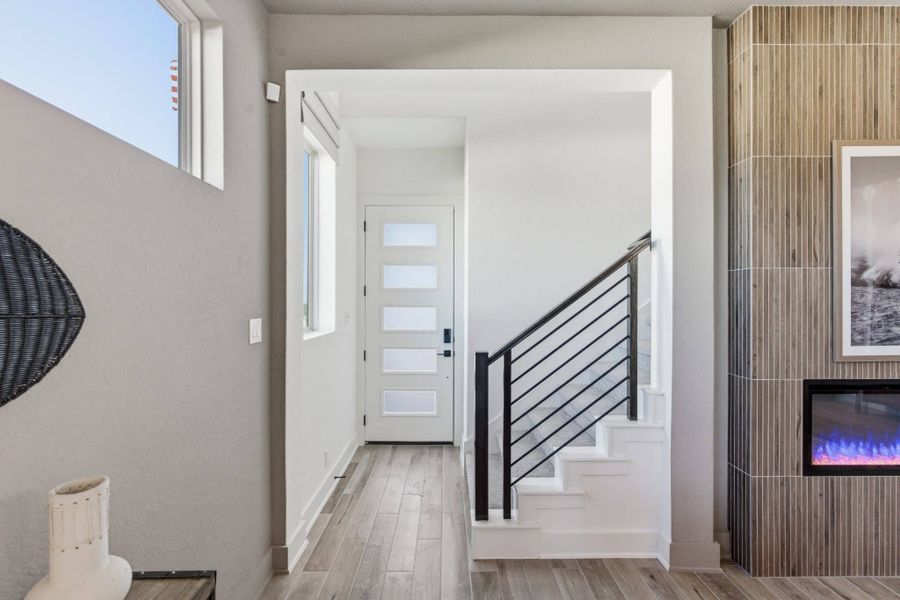 Spacious, unfurnished interior of a new home in Prominence, San Antonio (Image 21).