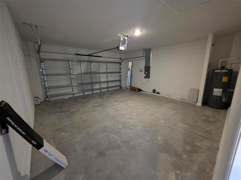 Spacious, unfurnished interior of a new home in Magnolia Bay - Classic Series, Nokomis (Image 22).