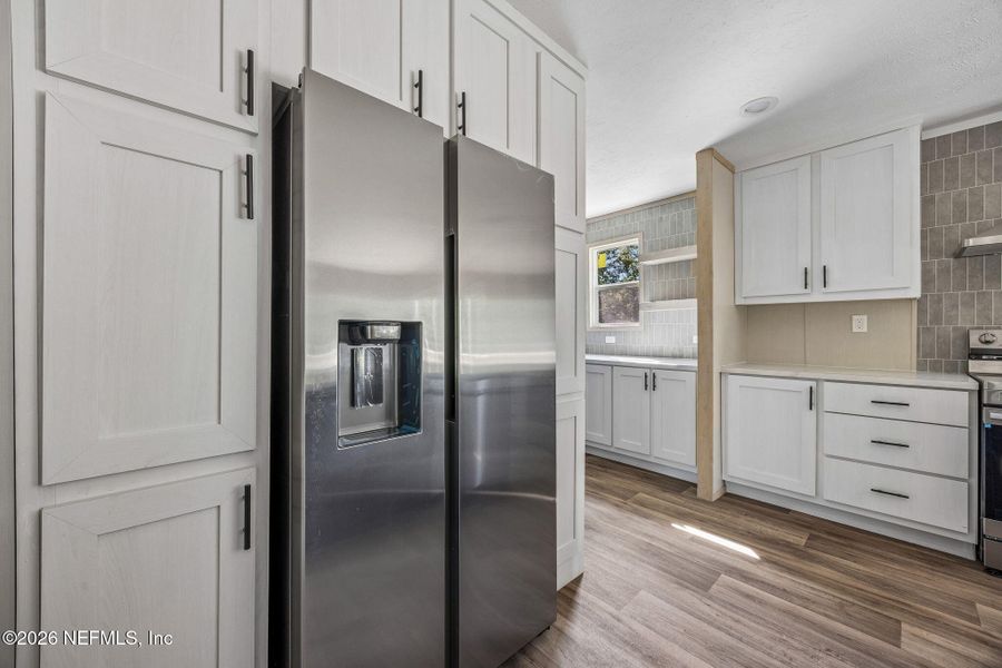 Furnished interior view inside a new home in , Yulee (Image 5).