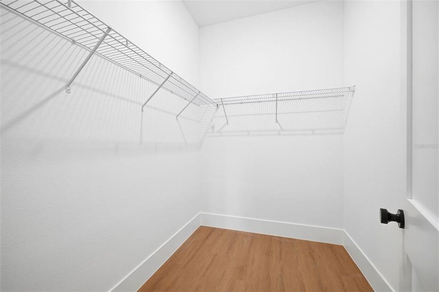 Spacious, unfurnished interior of a new home in , Ocala (Image 17).