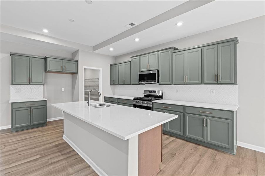 Furnished interior view inside a new home in Twin Lakes, Hoschton (Image 7).