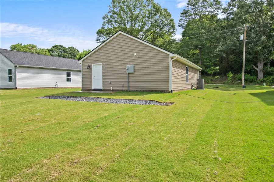 Exterior details of a home in Gentry Place, Spartanburg (Image 17).